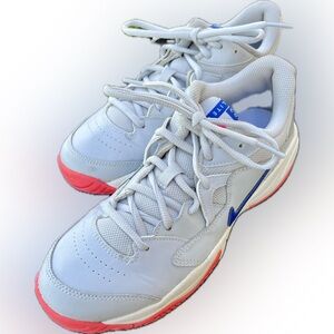 Women's size 8.5 court lite 2 tennis shoes athletic light blue gray silver color